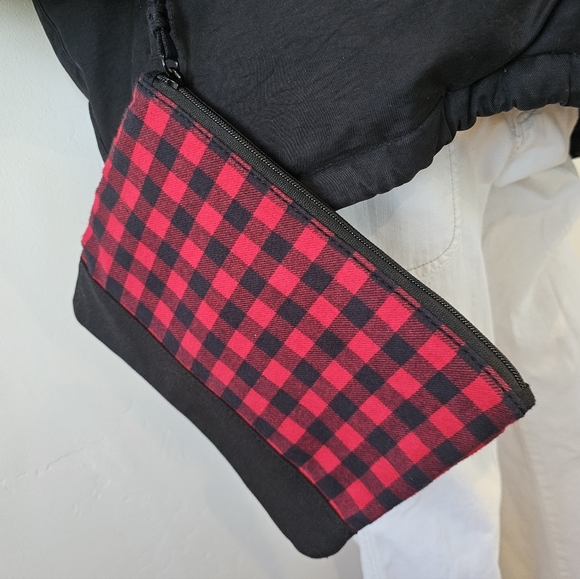 Lands End Buffalo Flannel Plaid Wristlet Holiday Ready - Picture 8 of 8